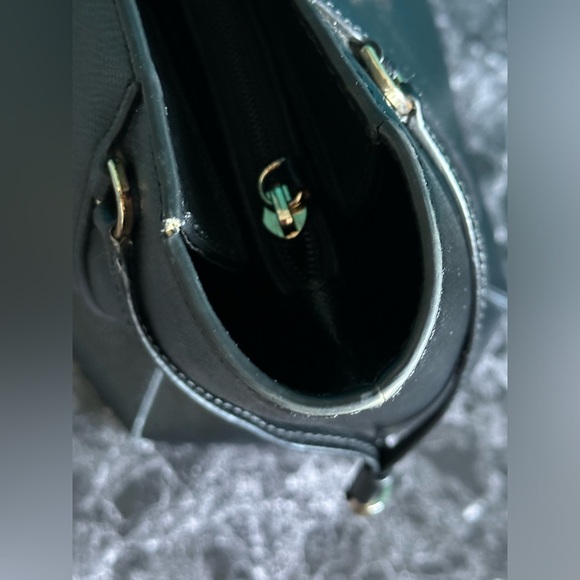 Michael Kors Voyager Medium Crossgrain Leather Tote Bag - Picture 7 of 12